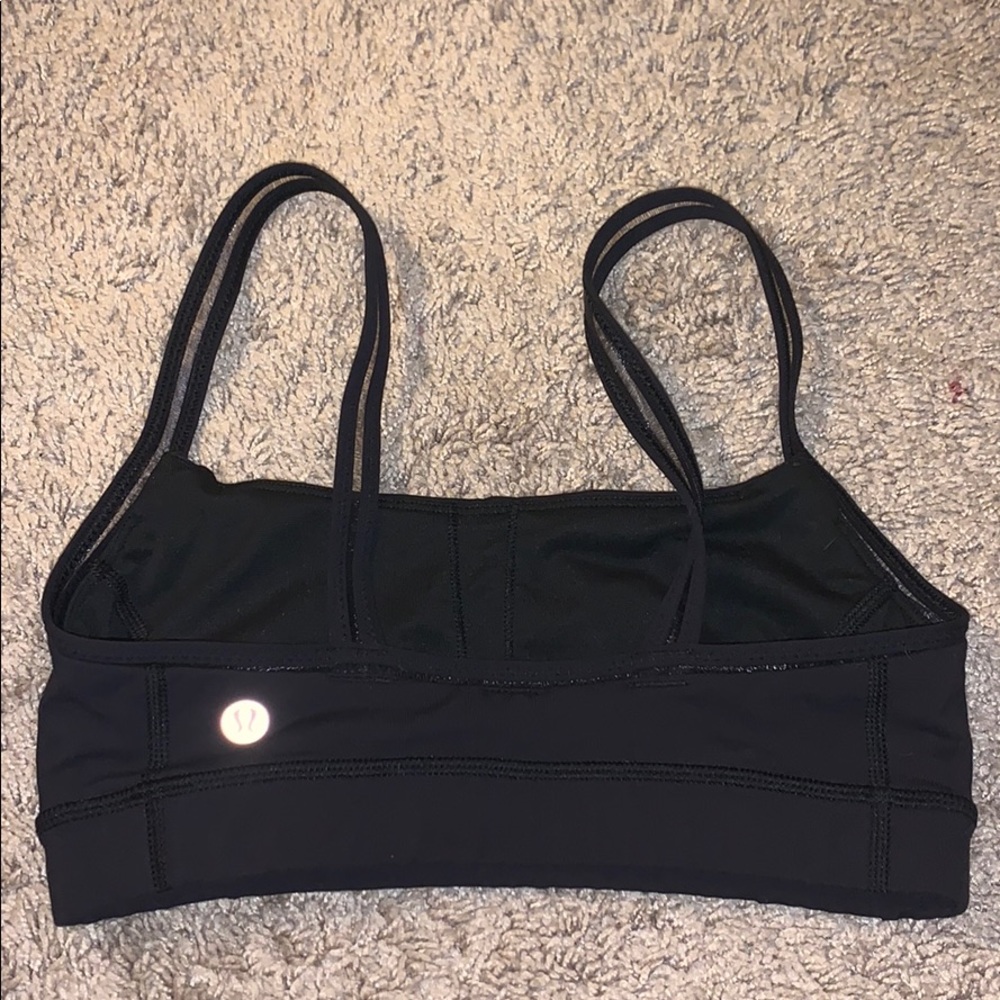 sports bra